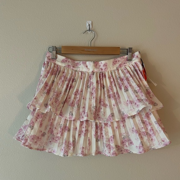 Floral Ruffle Hem Skirt Shorts - Picture 3 of 4